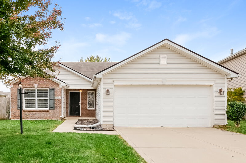 1,730/Mo, 5544 Wild Horse Dr Indianapolis, IN 46239 External View