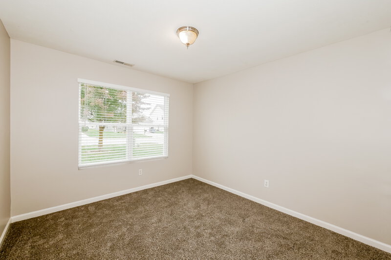 1,730/Mo, 5544 Wild Horse Dr Indianapolis, IN 46239 Bedroom View 2
