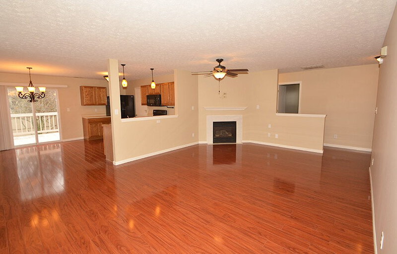 1,670/Mo, 1083 Williamsburg Way Indianapolis, IN 46234 Great Room View