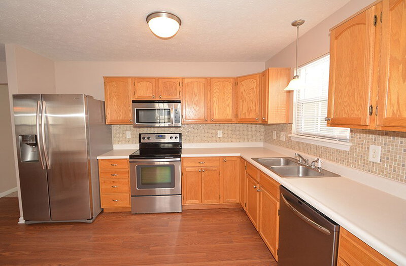 1,790/Mo, 10690 Hanover Ct Indianapolis, IN 46231 Kitchen View 5