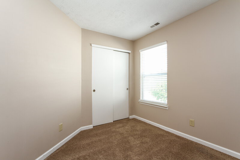 1,320/Mo, 281 Kimbrough Dr Greenwood, IN 46143 Bedroom View