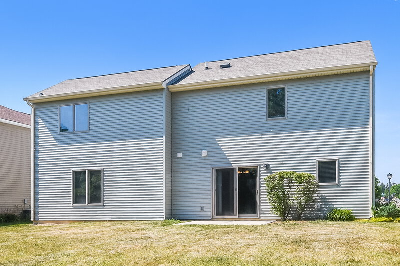 2,940/Mo, 2069 Seven Peaks Dr Cicero, IN 46034 Rear View 2