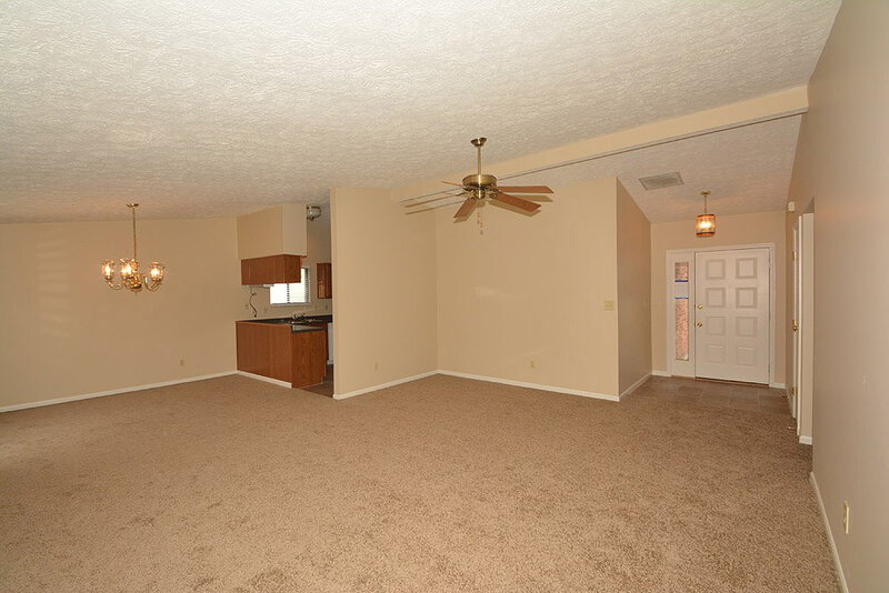 1,545/Mo, 7722 Maradona Dr S Indianapolis, IN 46214 Great Room View