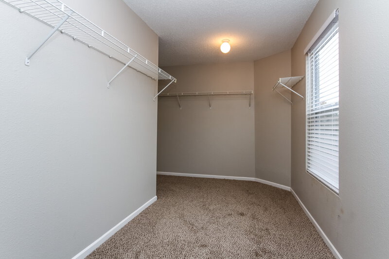 1,710/Mo, 8551 Bluff Point Dr Camby, IN 46113 Walk In Closet View