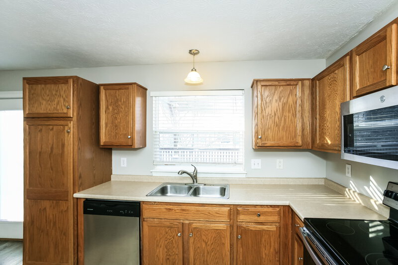 2,265/Mo, 9225 Concert Way Indianapolis, IN 46231 Kitchen View