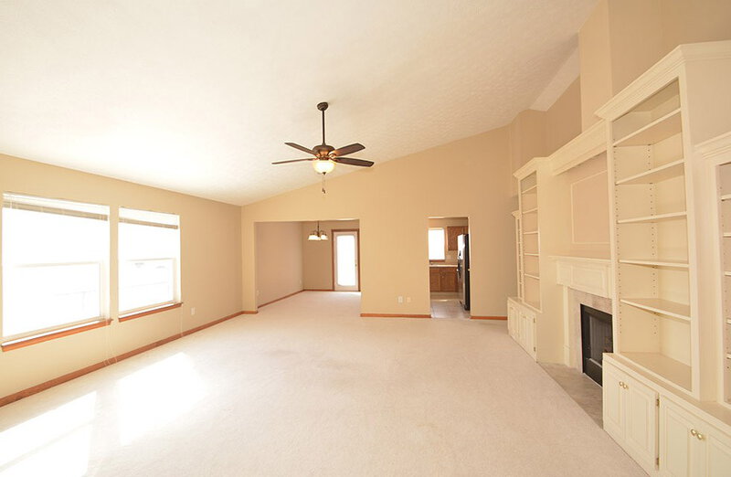 1,570/Mo, 9225 Concert Way Indianapolis, IN 46231 Great Room View 4