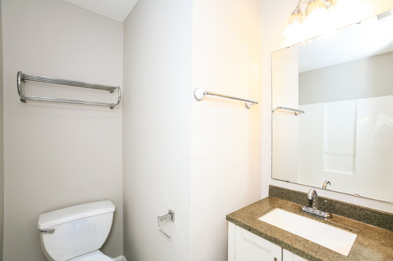 2,265/Mo, 9225 Concert Way Indianapolis, IN 46231 Bathroom View