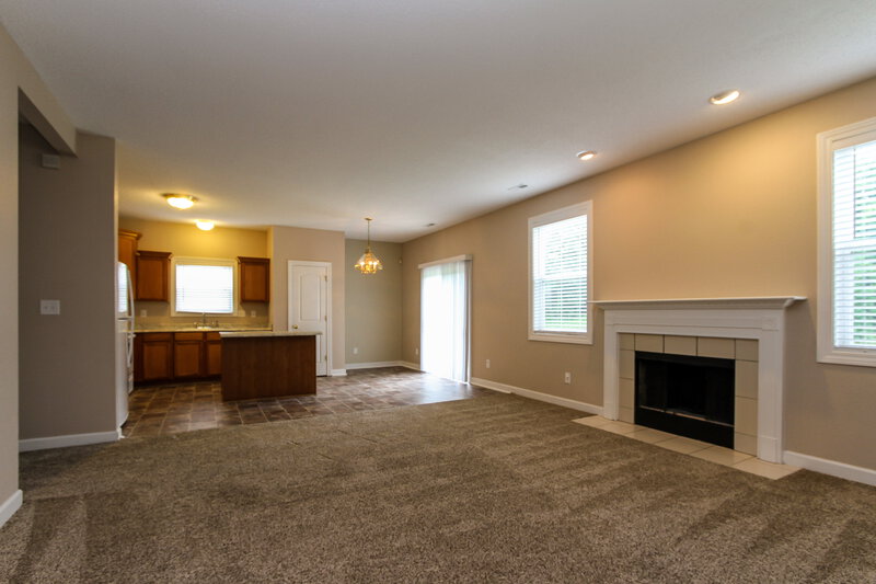 1,690/Mo, 5834 Long Lake Ln Indianapolis, IN 46235 Living Room View