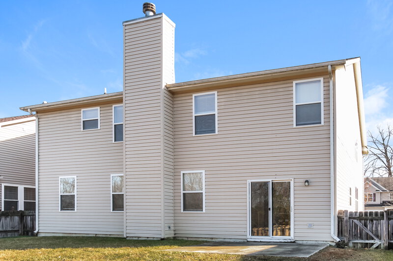 2,285/Mo, 5834 Long Lake Ln Indianapolis, IN 46235 Rear View