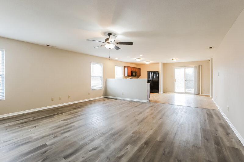 1,705/Mo, 2329 Seven Peaks Dr Cicero, IN 46034 Living Room View 2