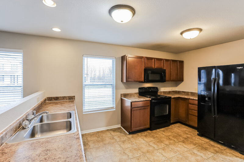 1,705/Mo, 2329 Seven Peaks Dr Cicero, IN 46034 Kitchen View