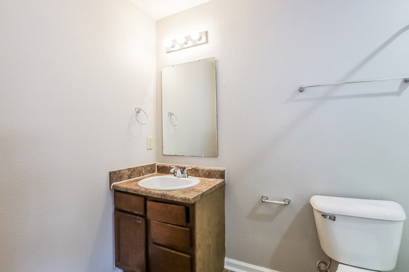 1,705/Mo, 2329 Seven Peaks Dr Cicero, IN 46034 Main Bathroom View