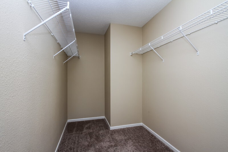 1,850/Mo, 12891 Old Glory Dr Fishers, IN 46037 Walk In Closet View