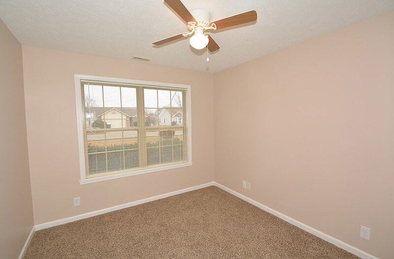 1,625/Mo, 1721 Blankenship Dr Indianapolis, IN 46217 Bedroom View 3