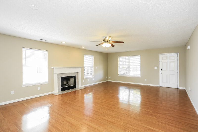 2,125/Mo, 19516 Prairie Crossing Dr Noblesville, IN 46062 Misc View 2