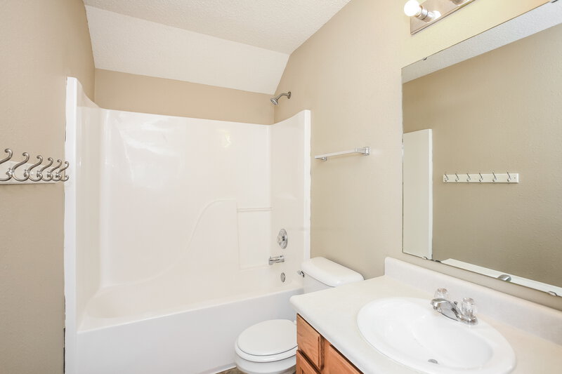 2,125/Mo, 19516 Prairie Crossing Dr Noblesville, IN 46062 Misc View 12