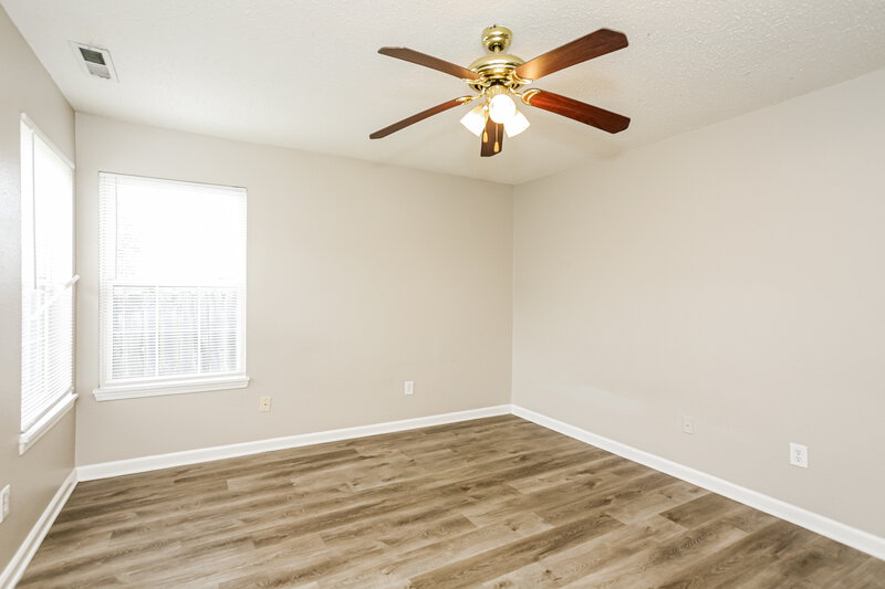 1,805/Mo, 9723 Centennial Ct Avon, IN 46123 Main Bedroom View 3