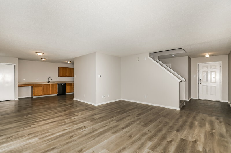 1,930/Mo, 2371 Summerwood Ln Greenwood, IN 46143 Living Room View 2