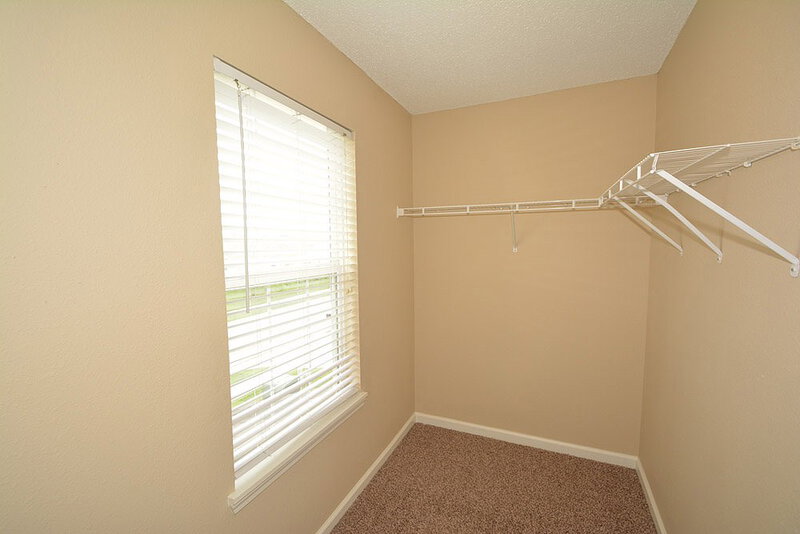 2,120/Mo, 19424 Fox Chase Dr Noblesville, IN 46062 Closet View 2