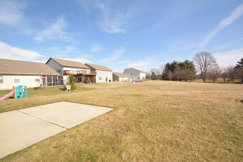 2,120/Mo, 19434 Fox Chase Dr Noblesville, IN 46060 Yard View