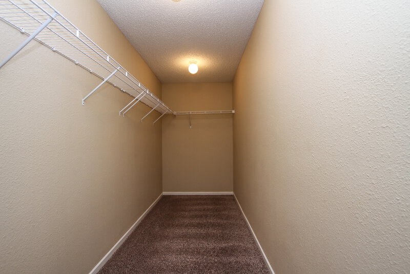 1,720/Mo, 12554 Bearsdale Dr Indianapolis, IN 46235 Walk In Closet View