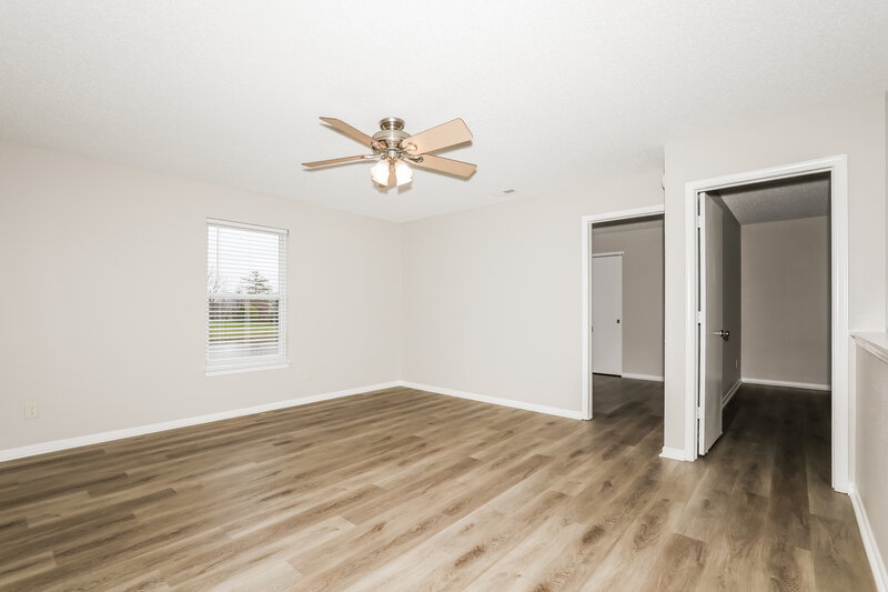 1,810/Mo, 12554 Bearsdale Dr Indianapolis, IN 46235 Main Bedroom View 3