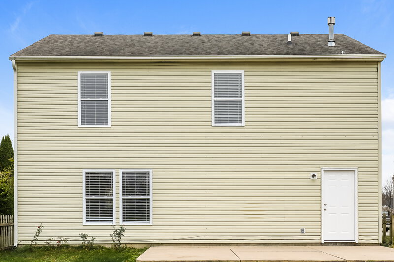1,810/Mo, 12554 Bearsdale Dr Indianapolis, IN 46235 Rear View