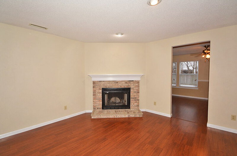 2,105/Mo, 7643 Sunflower Dr Noblesville, IN 46062 Family Room View 4