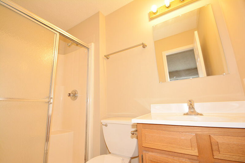 1,480/Mo, 5916 Southern Springs Ave Indianapolis, IN 46237 Master Bathroom View