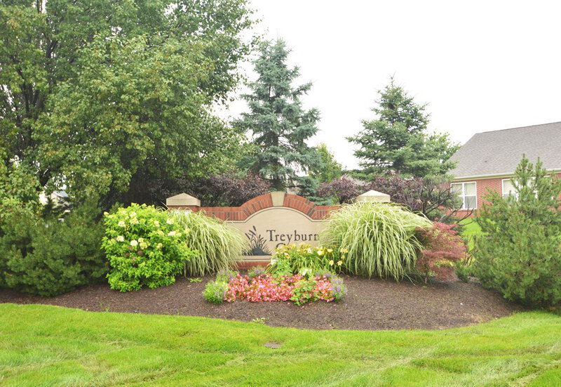 1,420/Mo, 931 Treyburn Green Dr Indianapolis, IN 46239 Community Entrance View