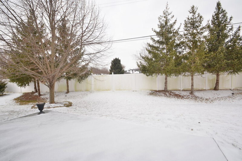 1,620/Mo, 17431 Trailview Cir Noblesville, IN 46062 Yard View