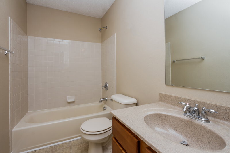 2,660/Mo, 14419 Cuppola Dr Noblesville, IN 46060 Bathroom View