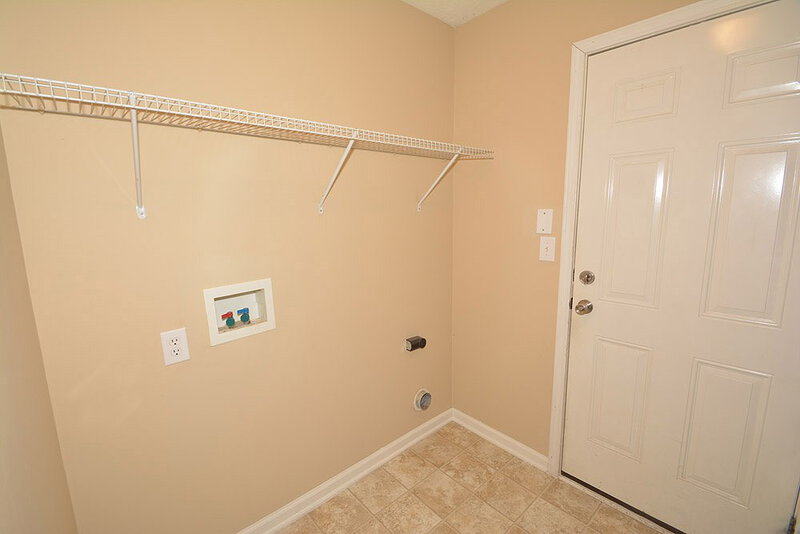1,500/Mo, 2361 Cole Wood Ct Indianapolis, IN 46239 Laundry View