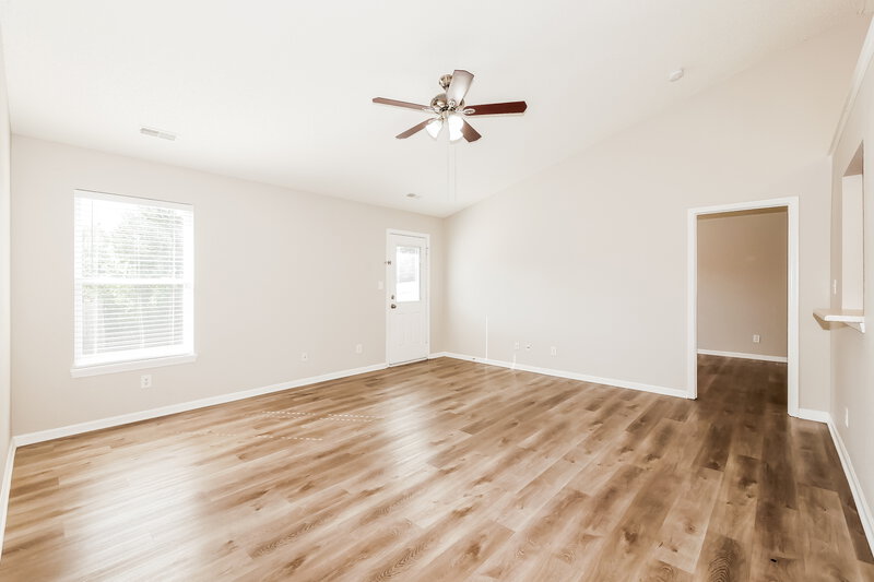 2,240/Mo, 1478 Osprey Way Greenwood, IN 46143 Living Room View