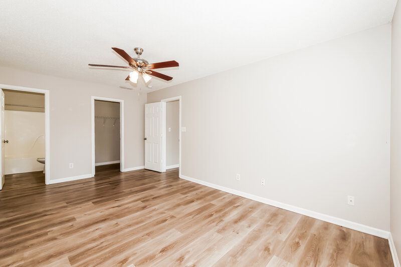2,240/Mo, 1478 Osprey Way Greenwood, IN 46143 Main Bedroom View
