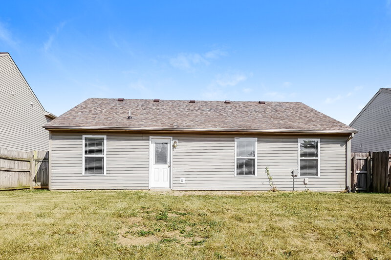 2,240/Mo, 1478 Osprey Way Greenwood, IN 46143 Rear View