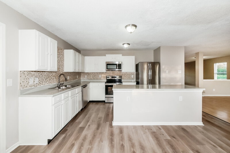 1,825/Mo, 6058 Amber Valley Ln Indianapolis, IN 46237 Kitchen View