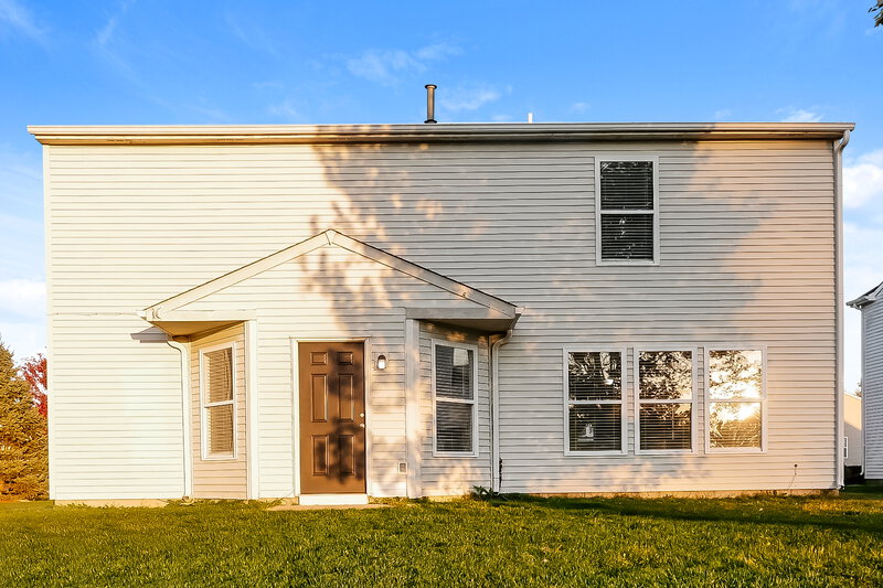 1,825/Mo, 6058 Amber Valley Ln Indianapolis, IN 46237 Rear View