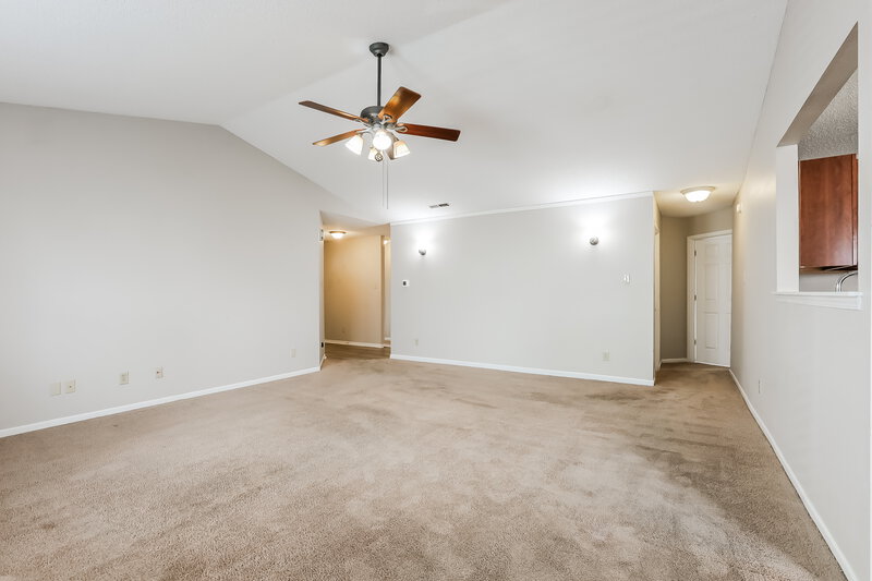 2,160/Mo, 14456 Orange Blossom Trl Fishers, IN 46038 Living Room View 2