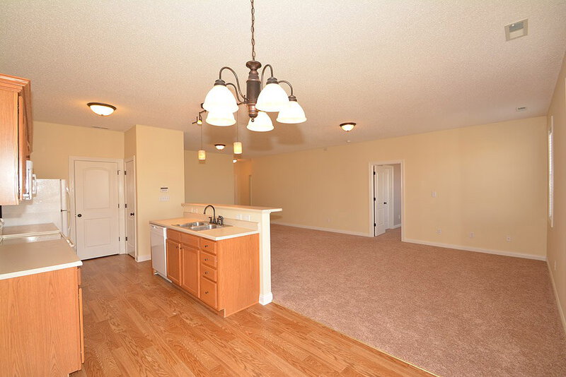 1,480/Mo, 9624 Treyburn Green Way Indianapolis, IN 46239 Breakfast Area View 3