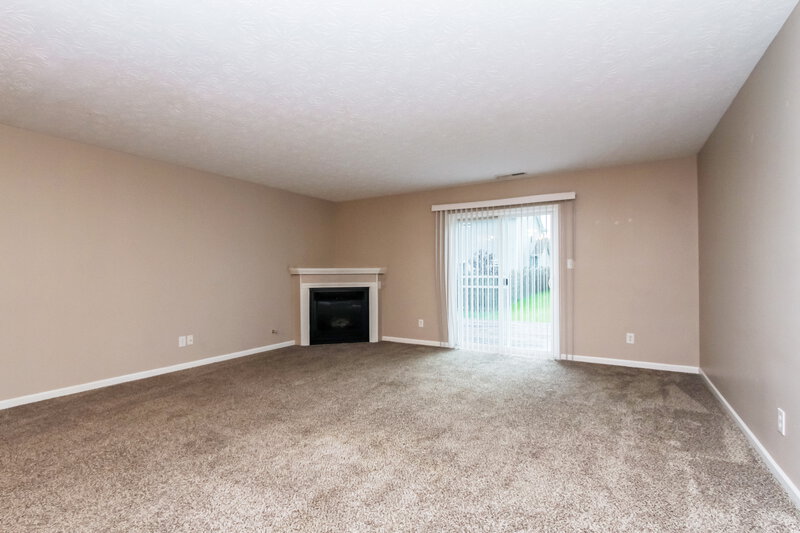 1,970/Mo, 1010 Hendon Ct Westfield, IN 46074 Living Room View 2