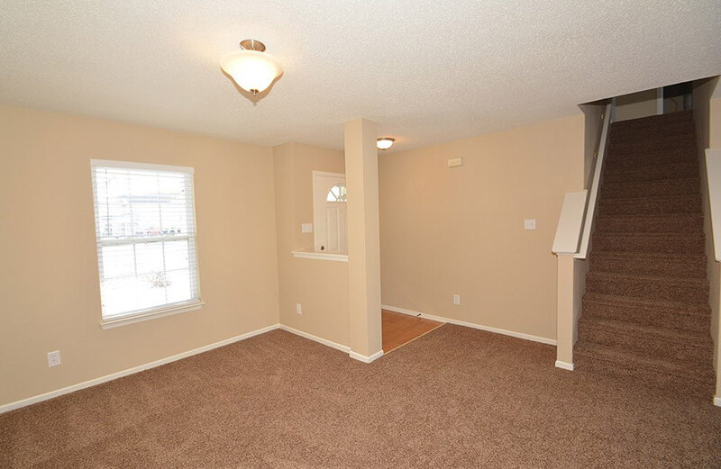 1,780/Mo, 5747 N Plymouth Ct McCordsville, IN 46055 Living Room View