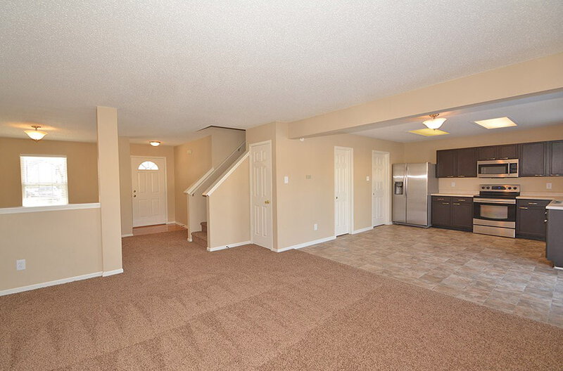 1,780/Mo, 5747 N Plymouth Ct McCordsville, IN 46055 Family Room View 3