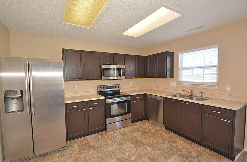 1,780/Mo, 5747 N Plymouth Ct McCordsville, IN 46055 Kitchen View