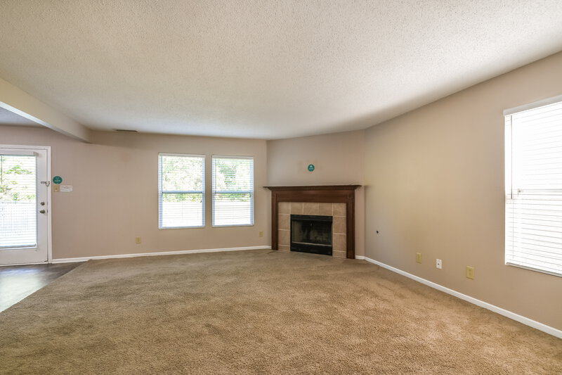 1,560/Mo, 14232 Cuppola Dr Noblesville, IN 46060 Living Room View
