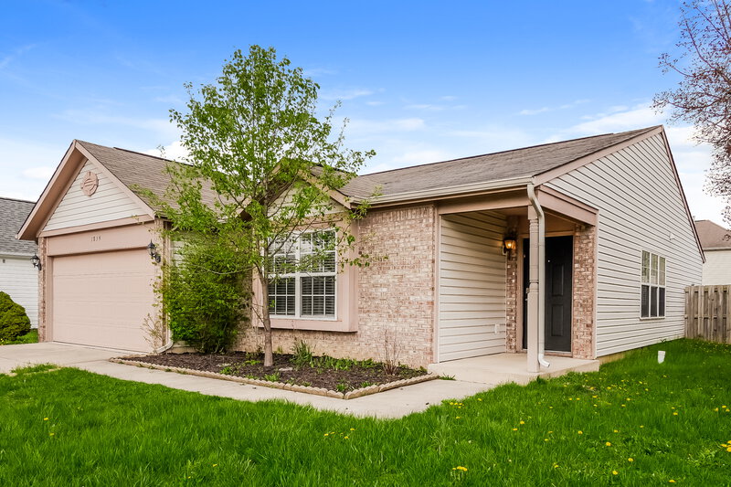 2,120/Mo, 1859 Ernest Dr Indianapolis, IN 46234 Front View