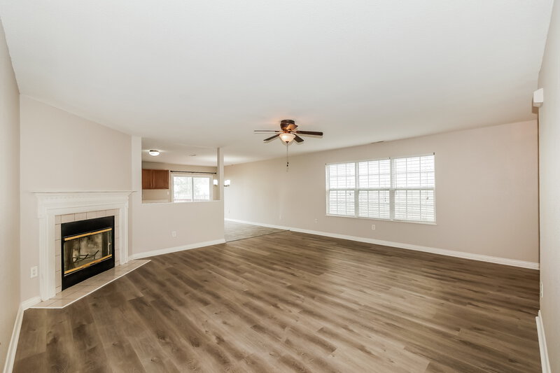 2,120/Mo, 1859 Ernest Dr Indianapolis, IN 46234 Living Room View 2