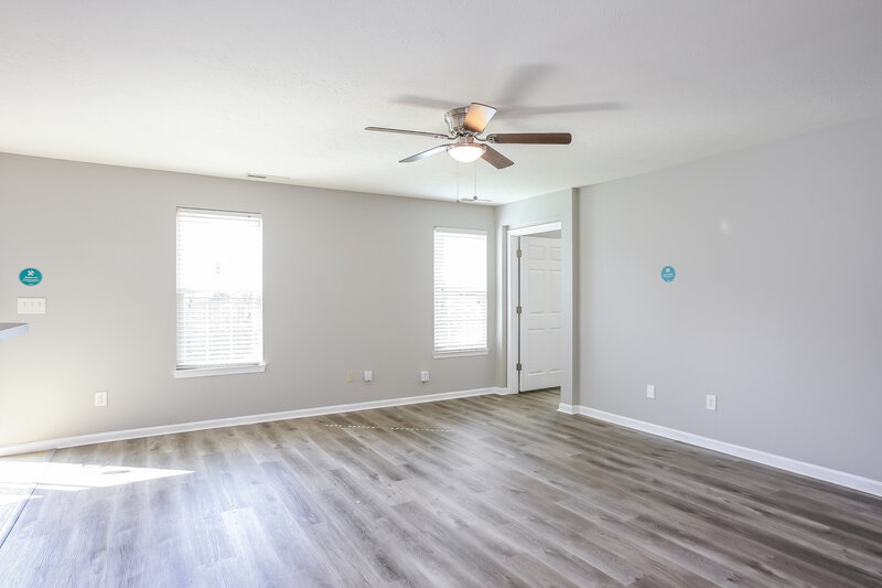 2,590/Mo, 8415 Gates Corner Dr Camby, IN 46113 Living Room View 4