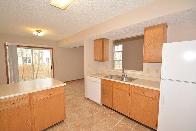 1,960/Mo, 1251 Country Creek Ct Indianapolis, IN 46234 Kitchen View 5