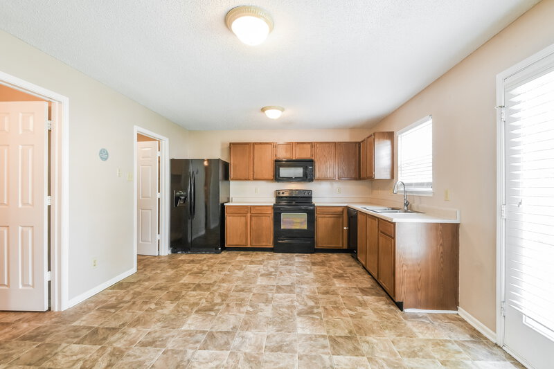 1,815/Mo, 14767 White Tail Run Noblesville, IN 46060 Kitchen View